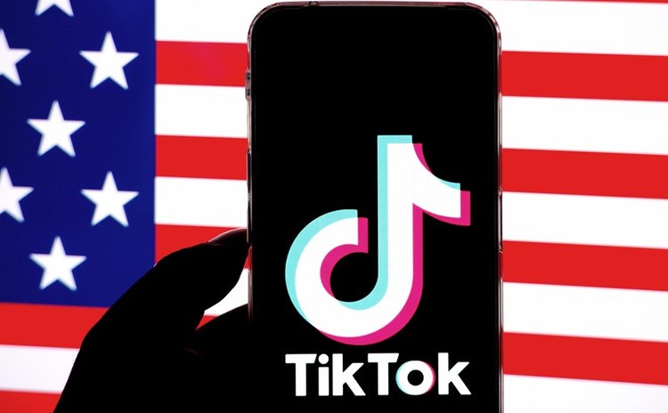 «Ο νόμος που απαγορεύει το TikTok τέθηκε σε εφαρμογή στις ΗΠΑ... Παρακαλώ αναμείνατε»