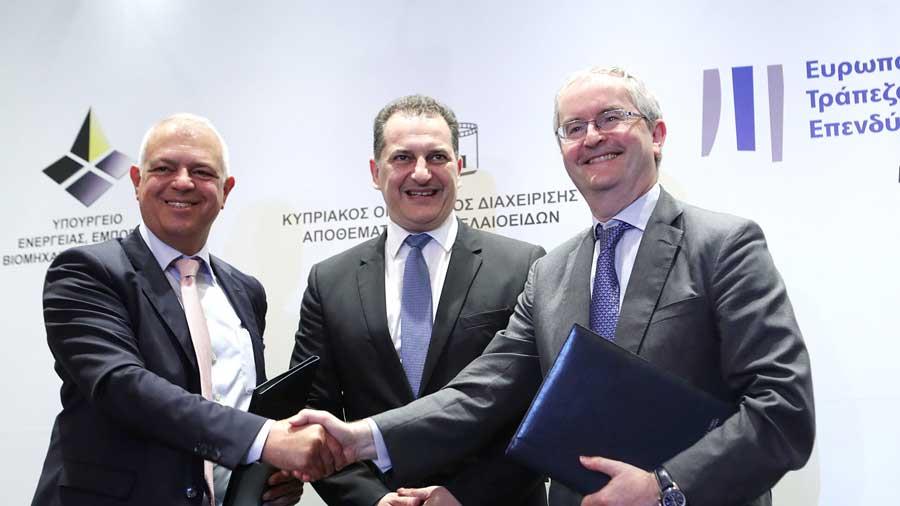 Υπουργός Ενέργειας – Υπογραφή συμ