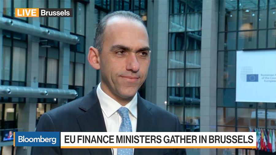 harris-bloomberg