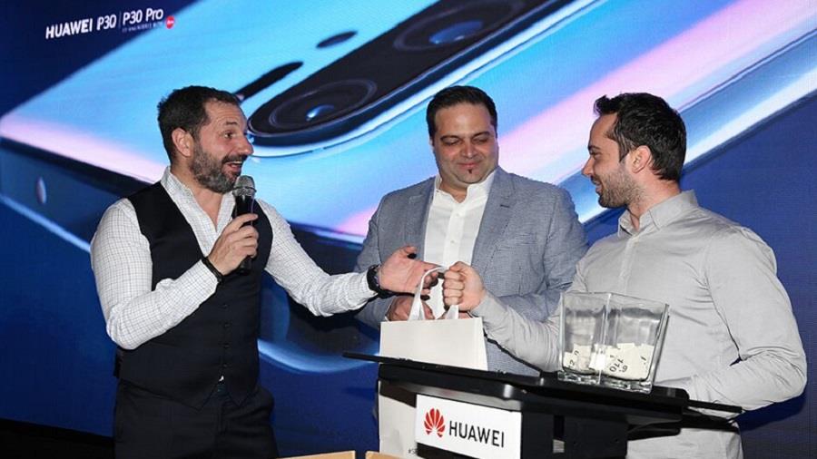 HUAWEI P30