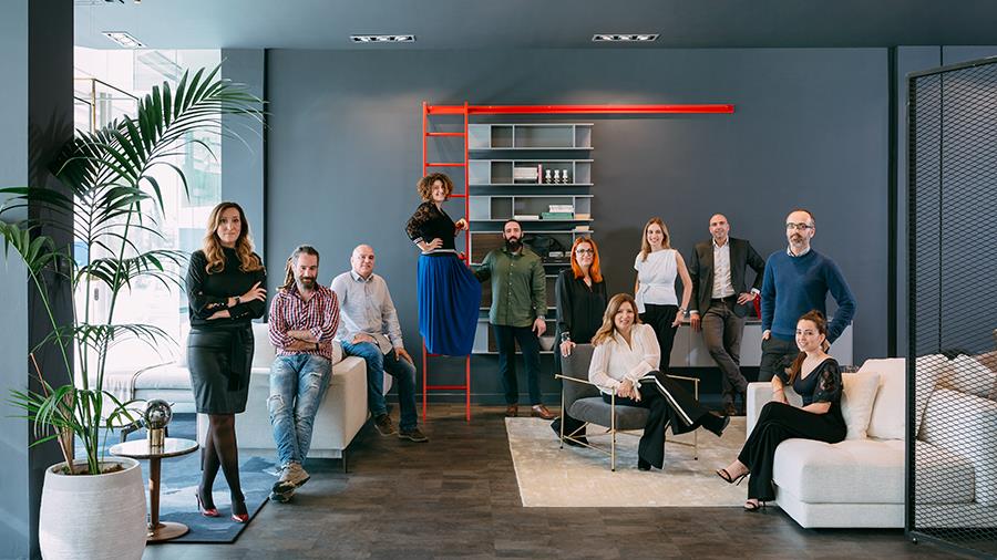 Από αριστερά: Στάλω Ιωαννίδου - Business Development Manager, Μιχάλης Συμεωνίδης - Procurement Officer, Παναγιώτης Πέτρου - Contract Sales Advisor, Κατερίνα Ακρίτα - Sales Executive/ Interior Designer, Βάσος Δημητρίου - Interior Designer, Έλενα Γιακουμή - Interior Designer, Φλώρα Φλωρίδου – Projects Manager, Κωνσταντίνος Ζαννέτος – Projects Sales Manager, Κυριάκος Αρτεμίου – Interior Designer/ Sales Executive. Καθιστοί: Χριστιάνα Αντωνίου – Interior Designer/ Sales Executive, Σοφία Γεωργίου – Ιnterior Designer