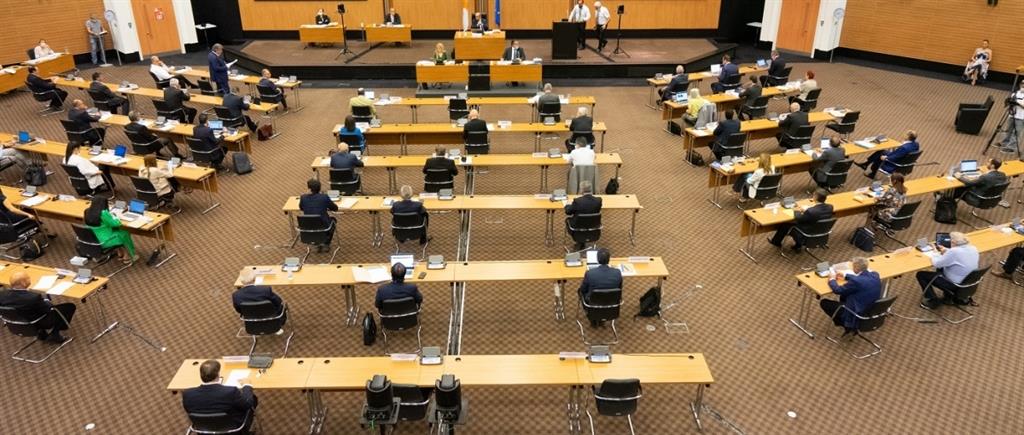 Βουλή – Ολομέλεια //House of Representatives – Plenary session