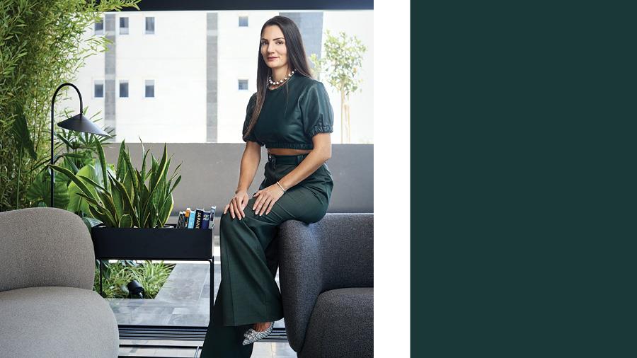 ΕΛΛΙΣ ΜΙΣΙΡΛΗ