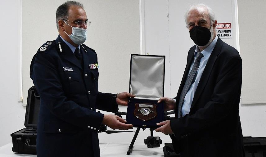20220217 Δωρεά drone στην Αστυνομία