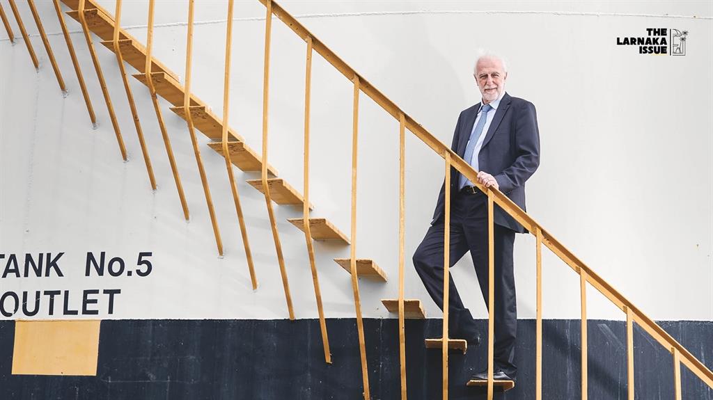 ΝΤΙΝΟΣ ΛΕΥΚΑΡΙΤΗΣ 