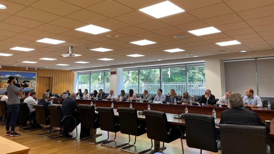 ΟΙΚΟΝΟΜΙΚΩΝ 