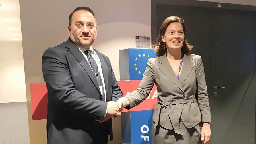 ΚΟΥΜΗΣ ΒΡΥΞΕΛΛΕΣ