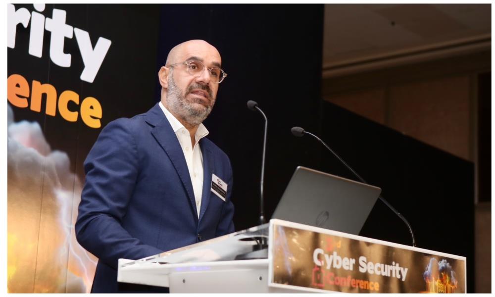 Collage Maker-28-Sep-2023-09-58-AM-1267