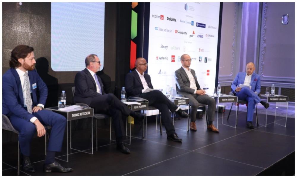 Collage Maker-24-Oct-2023-01-22-PM-4702