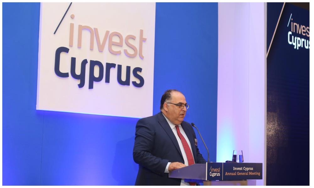 MixCollage-20-Nov-2023-07-25-PM-5576