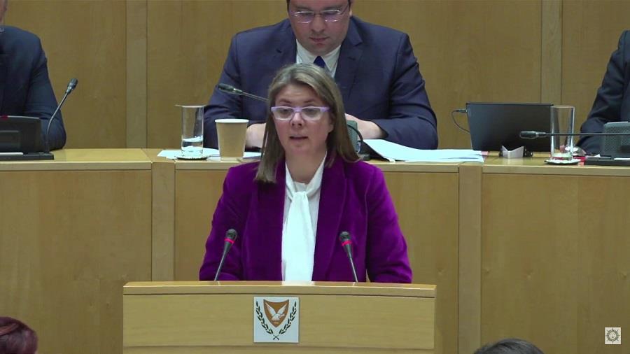 ΧΡΙΣΤΙΑΝΑ ΕΡΩΤΟΚΡΙΤΟΥ 1