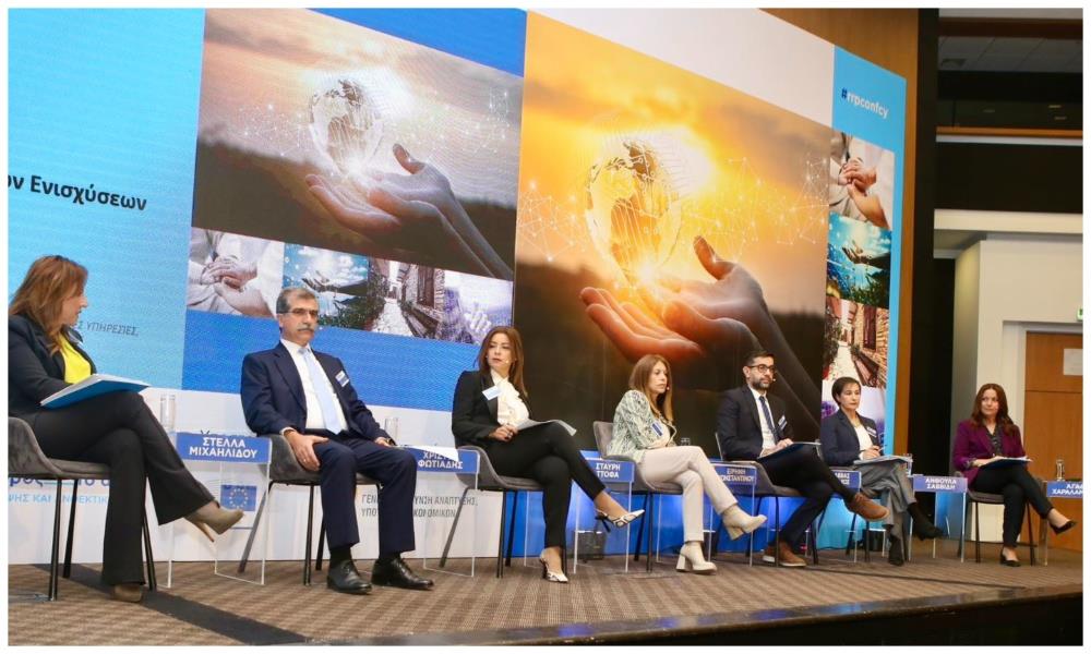 MixCollage-14-Dec-2023-11-55-AM-9413