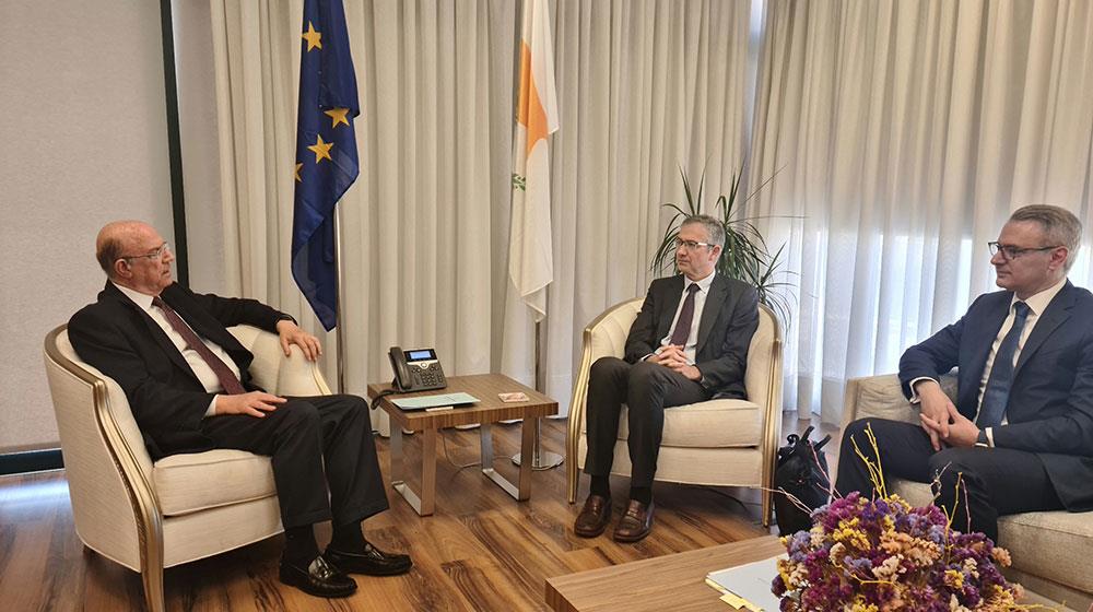 keravnosispanosdioikitis