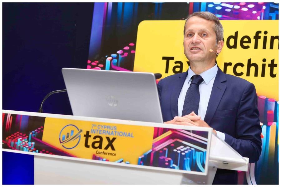 MixCollage-20-Feb-2024-10-42-AM-7427