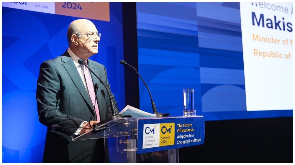 MixCollage-06-Apr-2024-10-57-AM-9103