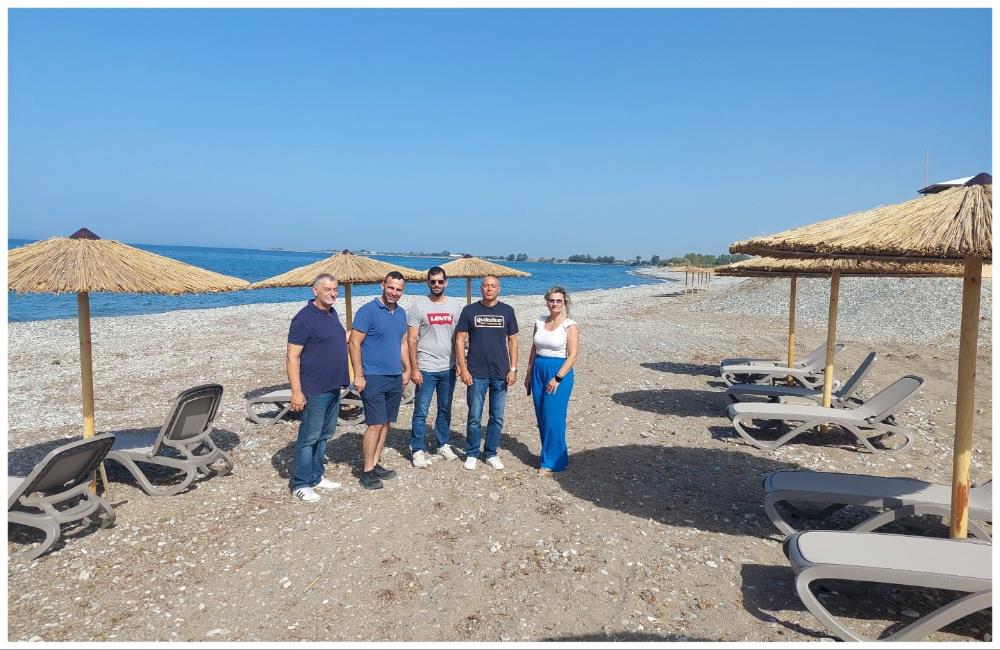 Νέα Παραλία στα Μανδριά υφ