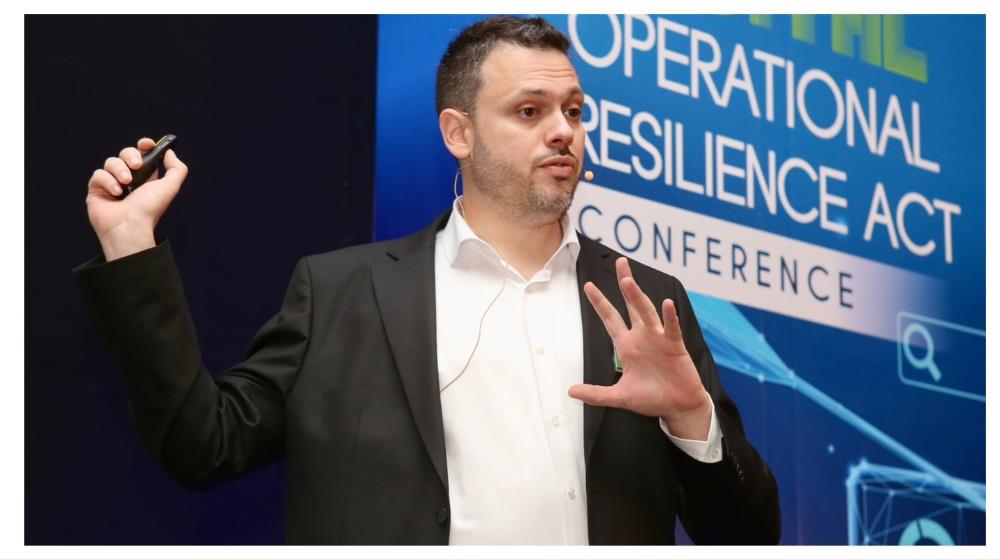 MixCollage-13-Nov-2024-12-25-PM-4631