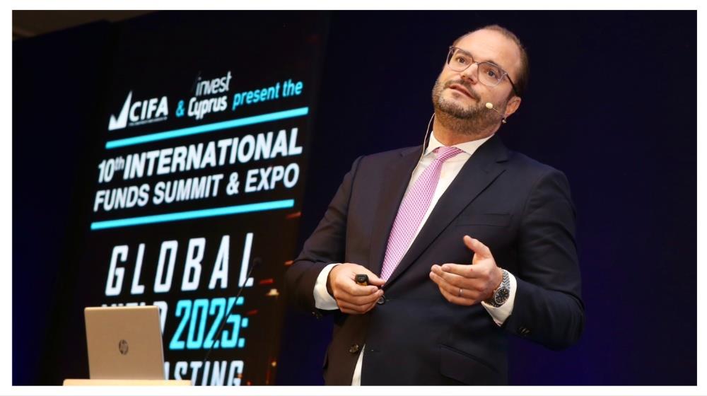 MixCollage-08-Nov-2024-10-43-AM-7664