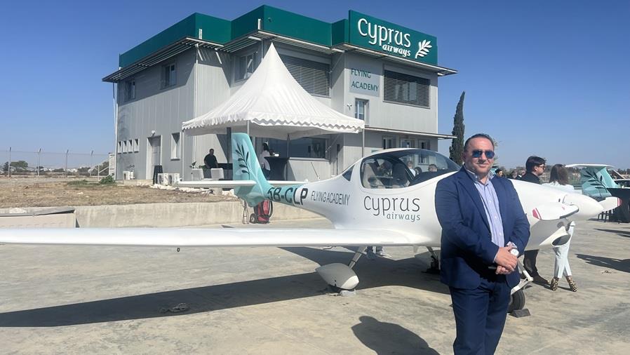 ΚΩΣΤΑΣ ΚΟΥΜΗΣ CA