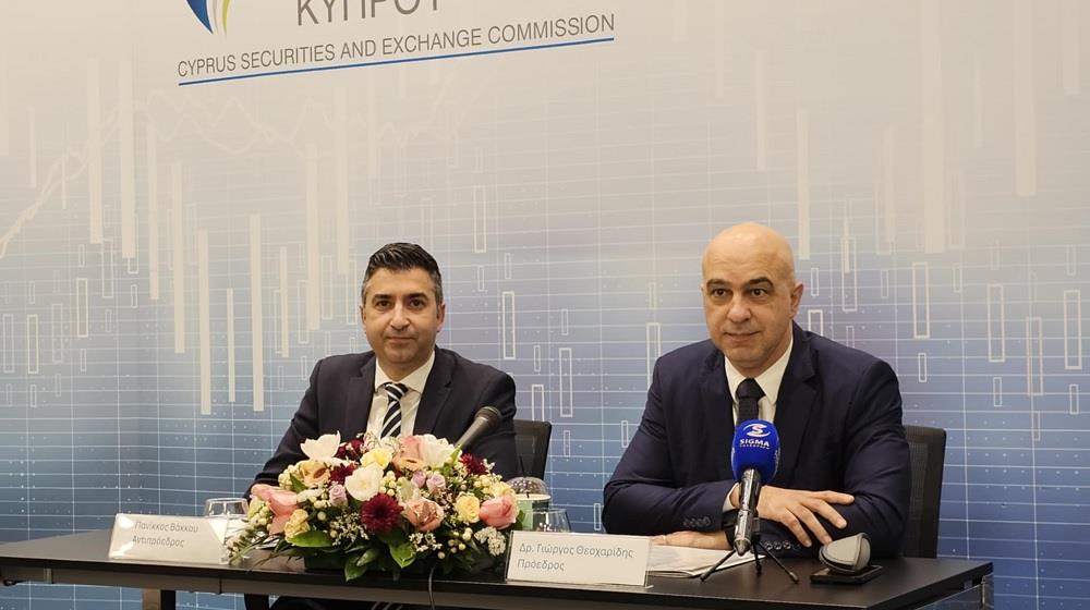 ΠΡΟΕΔΡΟΣ ΕΚΚ