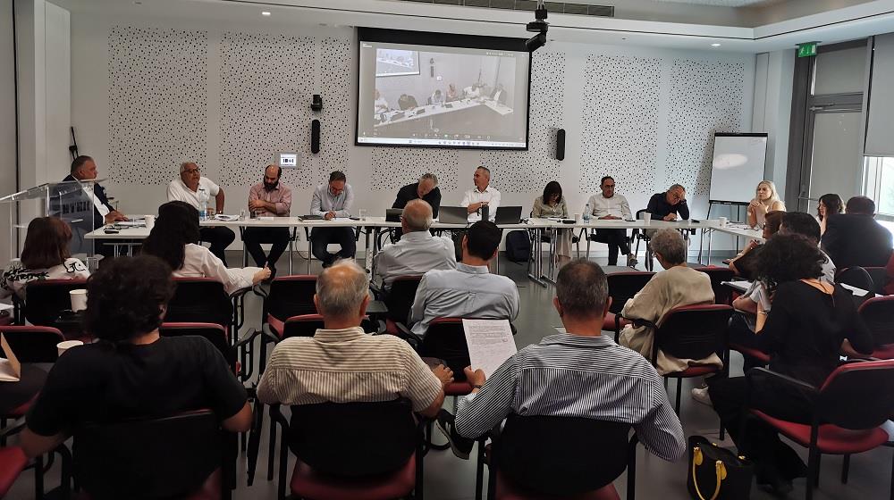 ΠΡΟΥΝΤΖΟΣ-ΛΕΥΚΩΣΙΑ