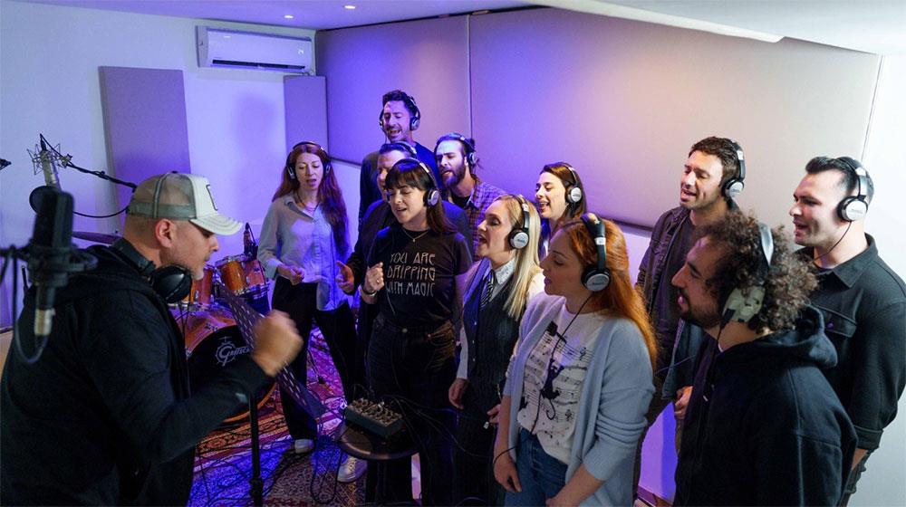 ΜΙΚΡΟΙ-ΗΡΩΕΣ