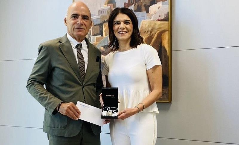 ca1a10d6-ae20-4a49-a176-1f5982edc0c1