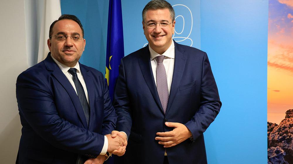 5290796644830835 ΚΟΥΜΗΣ ΤΖΙΤΖΙΚΩΣΤΑΣ