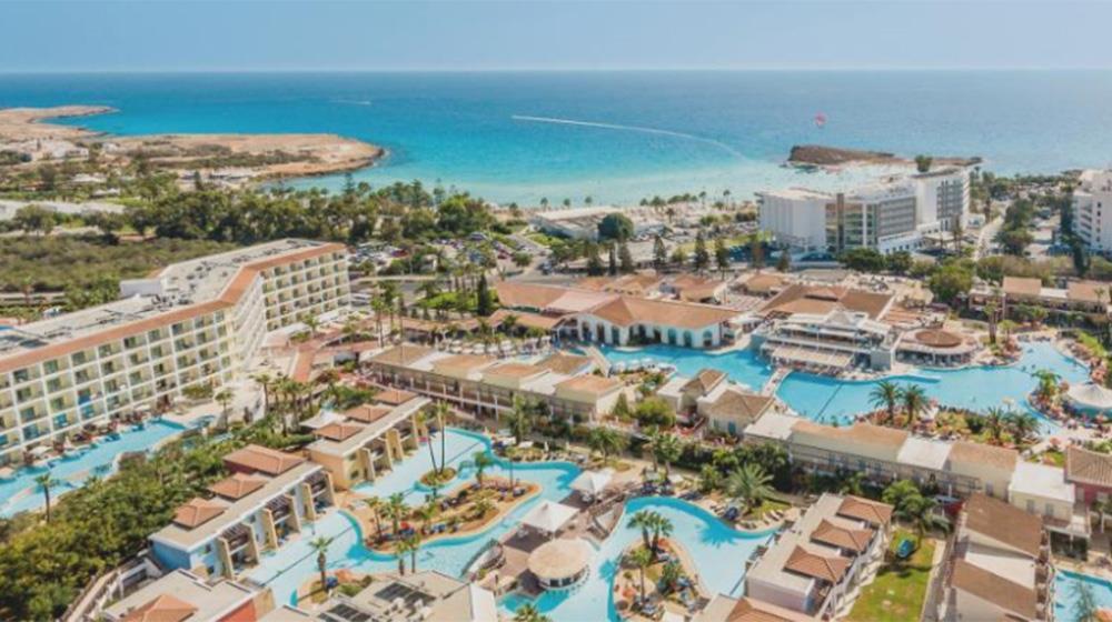 5298565586472727 Aeneas Resort