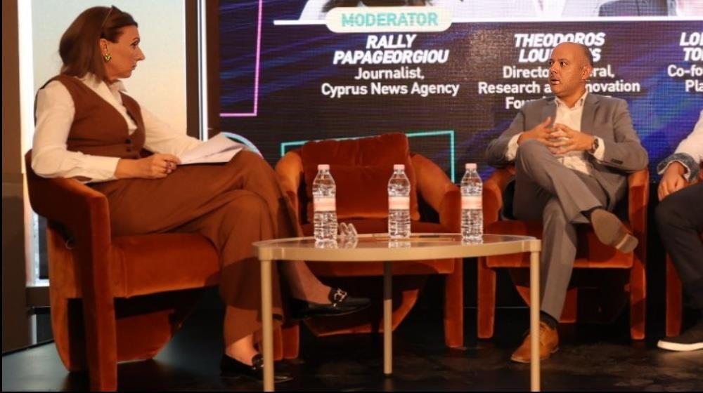 5298568273985250 Loukaidis Inpsire 2025 Nero AI Image Upscaler Photo Face