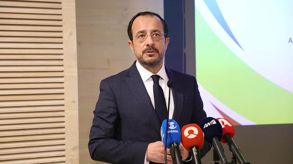 5326851191388945 nicos christodoulides cocacola