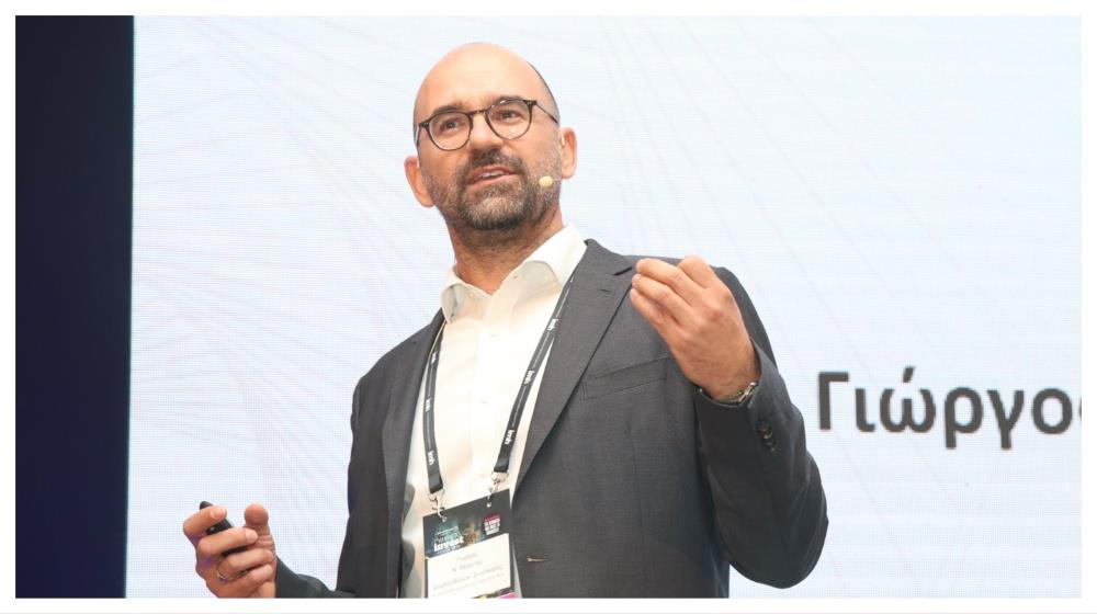 5333254220486947 MixCollage-25-Nov-2025-06-03-PM-3456