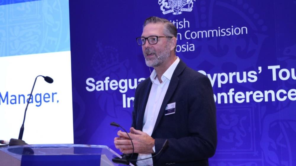 5333983708193536 Neil Barrett