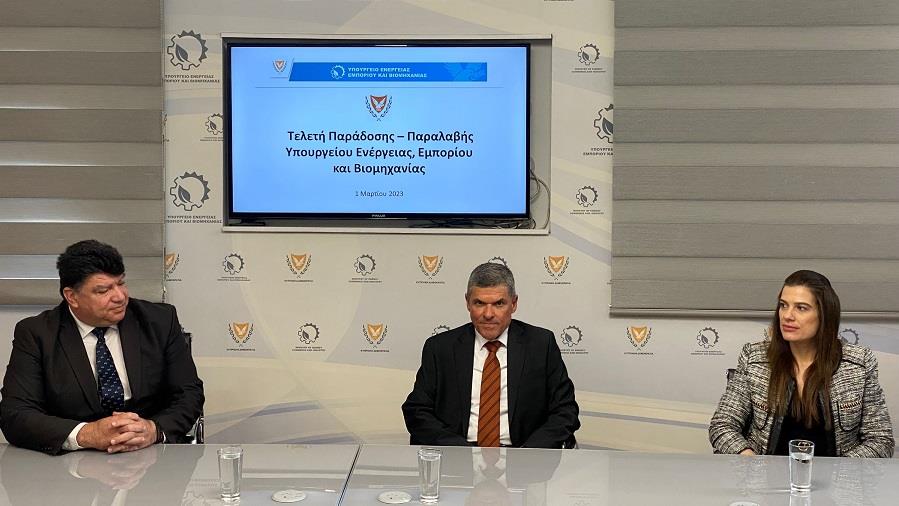 ΥΠΟΥΡΓΟΣ ΕΝΕΡΓΕΙΑΣ ΓΙΩΡΓΟΣ ΠΑΠΑΝΑΣΤΑΣΙΟΥ