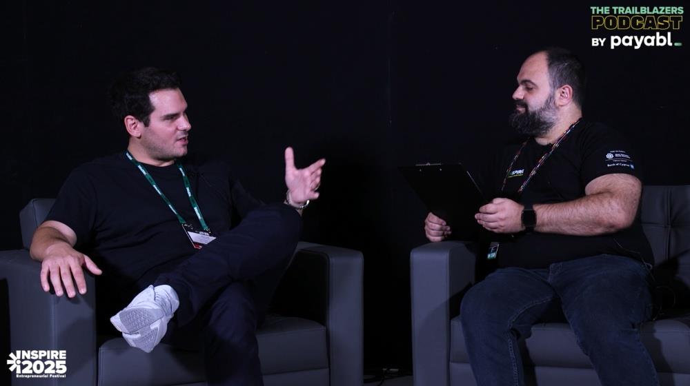 5340028382459505 MixCollage-03-Dec-2025-02-07-PM-1854