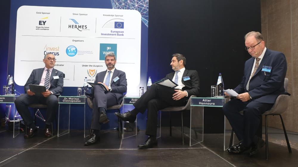 5341621145916307 MixCollage-05-Dec-2025-10-21-AM-3235