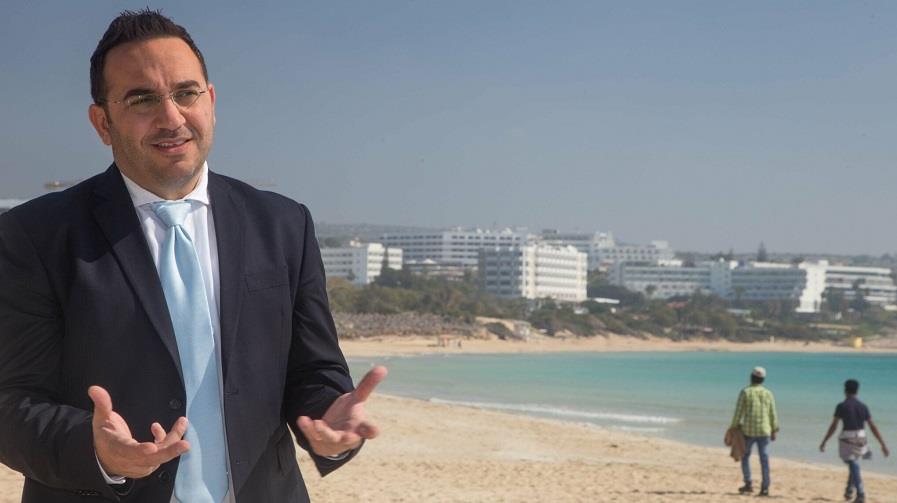 ΚΩΣΤΑΣ ΚΟΥΜΗΣ