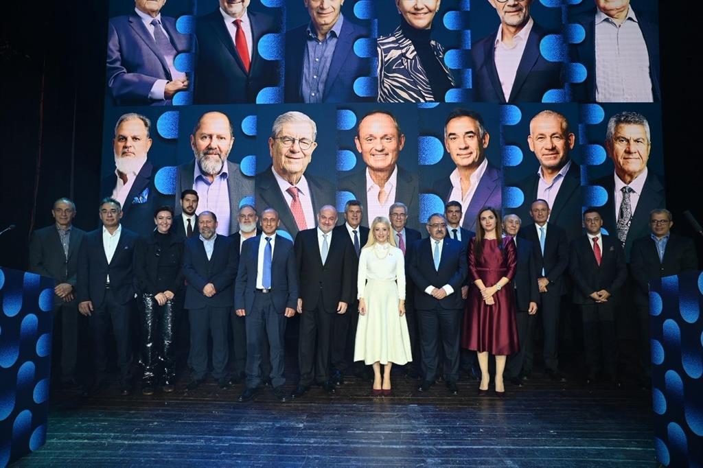 The recipients of the 12th KEBE Business Leader Awards – The business leaders distinguished for their achievements