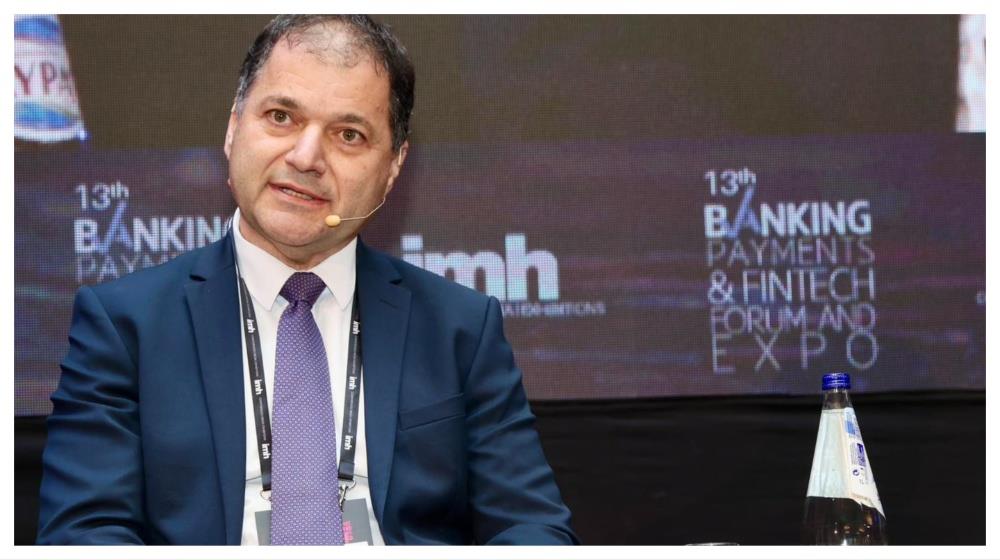 5380588854187974 MixCollage-19-Jan-2026-12-56-PM-121