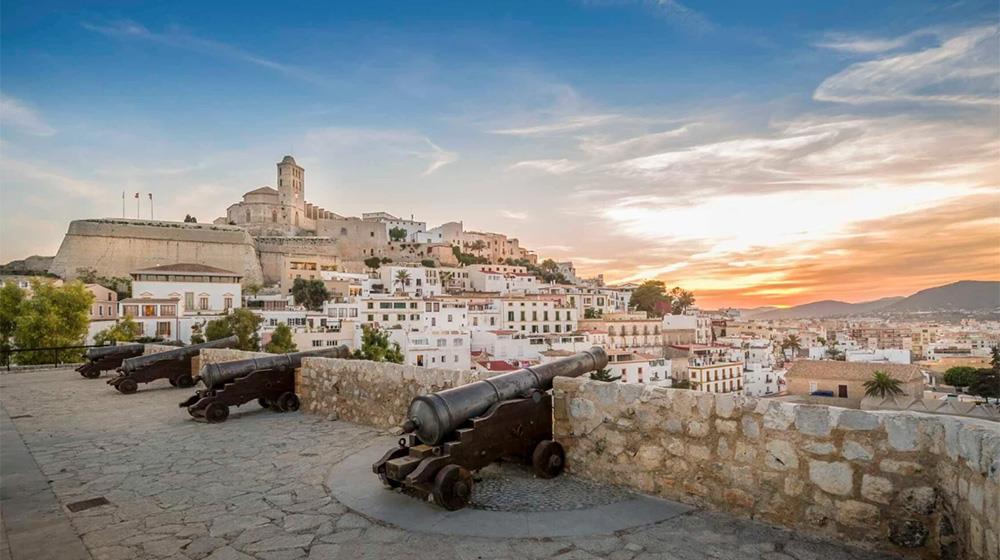 5384194101968873 ibiza winter