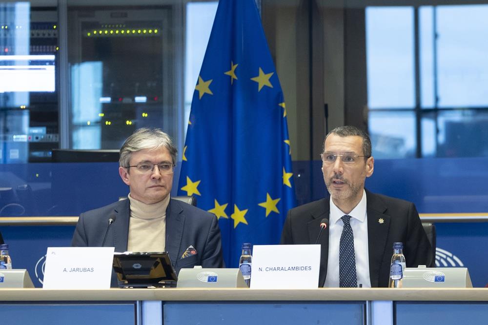 5393372052641283 υπ υγειας