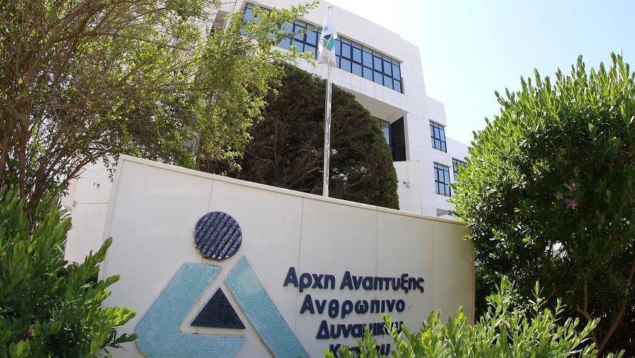 5399812392699075 cache 1300x500 Analog medium 444261 116671 25 11 24 163331