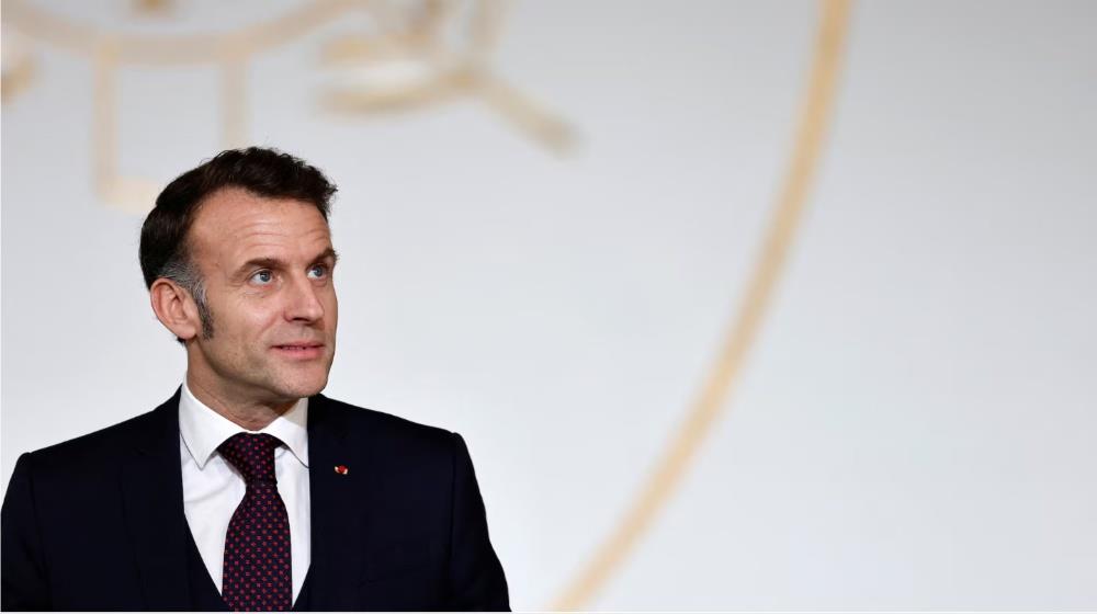 5400283843596419 Macron