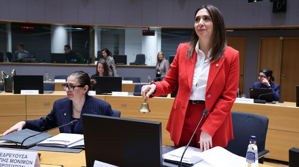 5427308149468220 ραουνα