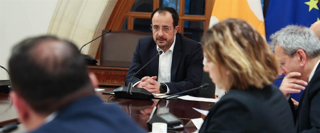 5429791218624582 cache 1300x500 Analog medium 457094 127047 26 03 11 202027