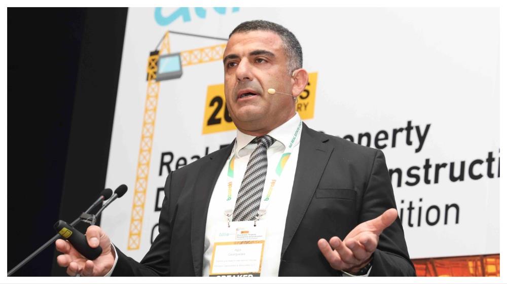 5429896603872507 MixCollage-17-Mar-2026-02-38-PM-5056