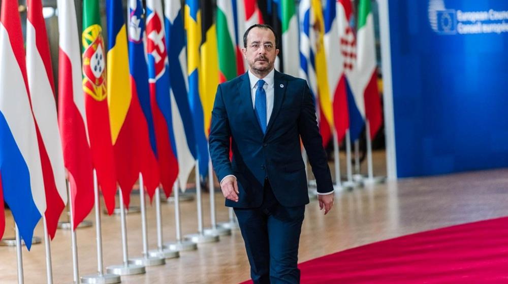 &Nu;ί&kappa;&omicron;&sigmaf; &Chi;&rho;&iota;&sigma;&tau;&omicron;&delta;&omicron;&upsilon;&lambda;ί&delta;&eta;&sigmaf;: &Alpha;&pi;&omicron;&kappa;&lambda;&iota;&mu;ά&kappa;&omega;&sigma;&eta; &sigma;&tau;&eta; &Mu;έ&sigma;&eta; &Alpha;&nu;&alpha;&tau;&omicron;&lambda;ή &kappa;&alpha;&iota; &kappa;ό&sigma;&tau;&omicron;&sigmaf; &epsilon;&nu;έ&rho;&gamma;&epsilon;&iota;&alpha;&sigmaf; &sigma;&tau;&omicron; &epsilon;&pi;ί&kappa;&epsilon;&nu;&tau;&rho;&omicron; Ά&tau;&upsilon;&pi;&eta;&sigmaf; &Sigma;&upsilon;&nu;ό&delta;&omicron;&upsilon; &Epsilon;.&Epsilon;. &sigma;&tau;&eta;&nu; &Kappa;ύ&pi;&rho;&omicron;