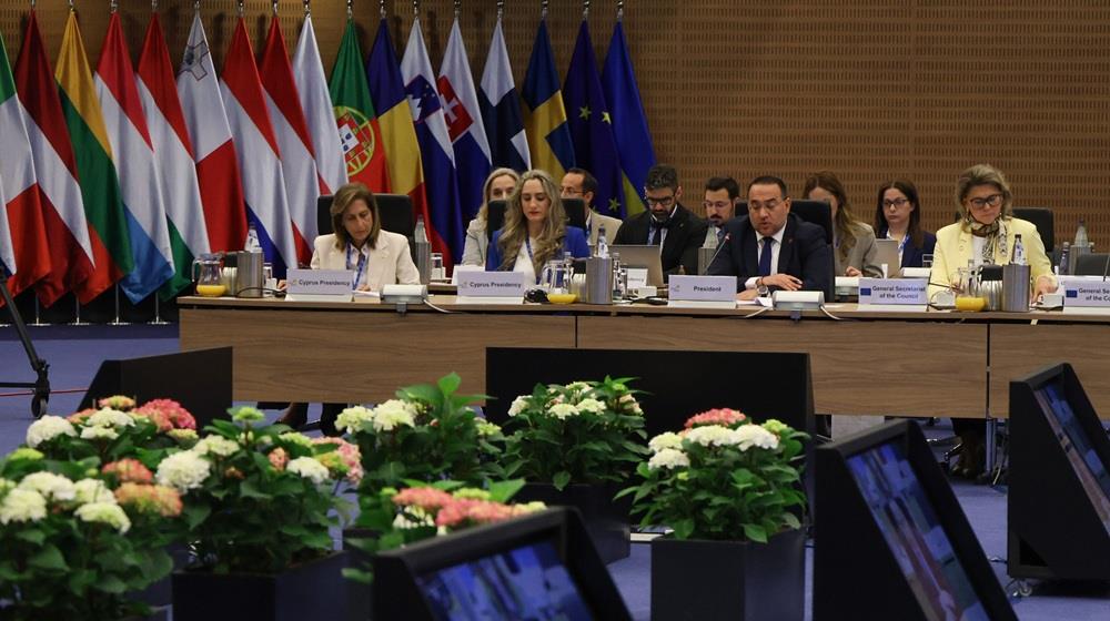 &Kappa;ώ&sigma;&tau;&alpha;&sigmaf; &Kappa;&omicron;&upsilon;&mu;ή&sigmaf;: &Alpha;&pi;ό &tau;&omicron;&upsilon;&sigmaf; &sigma;&eta;&mu;&alpha;&nu;&tau;&iota;&kappa;ό&tau;&epsilon;&rho;&omicron;&upsilon;&sigmaf; &pi;&upsilon;&lambda;ώ&nu;&epsilon;&sigmaf; &tau;&eta;&sigmaf; &epsilon;&upsilon;&rho;&omega;&pi;&alpha;ϊ&kappa;ή&sigmaf; &omicron;&iota;&kappa;&omicron;&nu;&omicron;&mu;ί&alpha;&sigmaf; &omicron; &tau;&omicron;&upsilon;&rho;&iota;&sigma;&mu;ό&sigmaf;