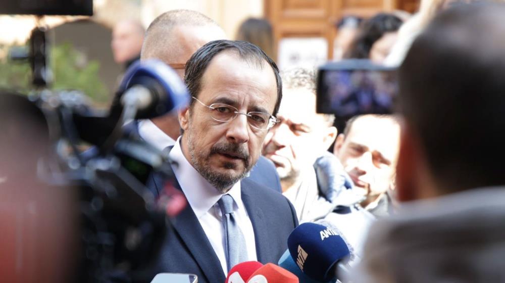5416721720757111 Nikos Christodoulides