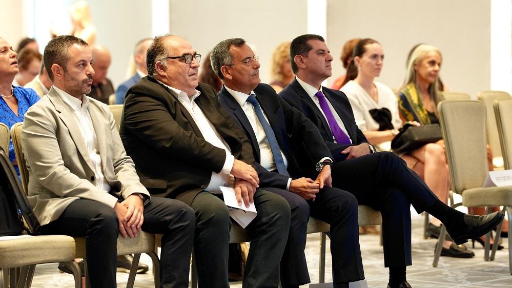 5587855995596847 Σταθερότητα με προοπτική (5)